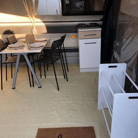 Przyczepa Kempingowa Jastarnia Surfwioska 호텔 외부 사진